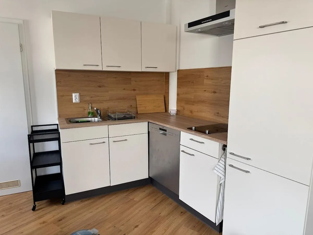 1-Zimmer Apartment, Zentraler Lage Erlangen 0*,  Németország